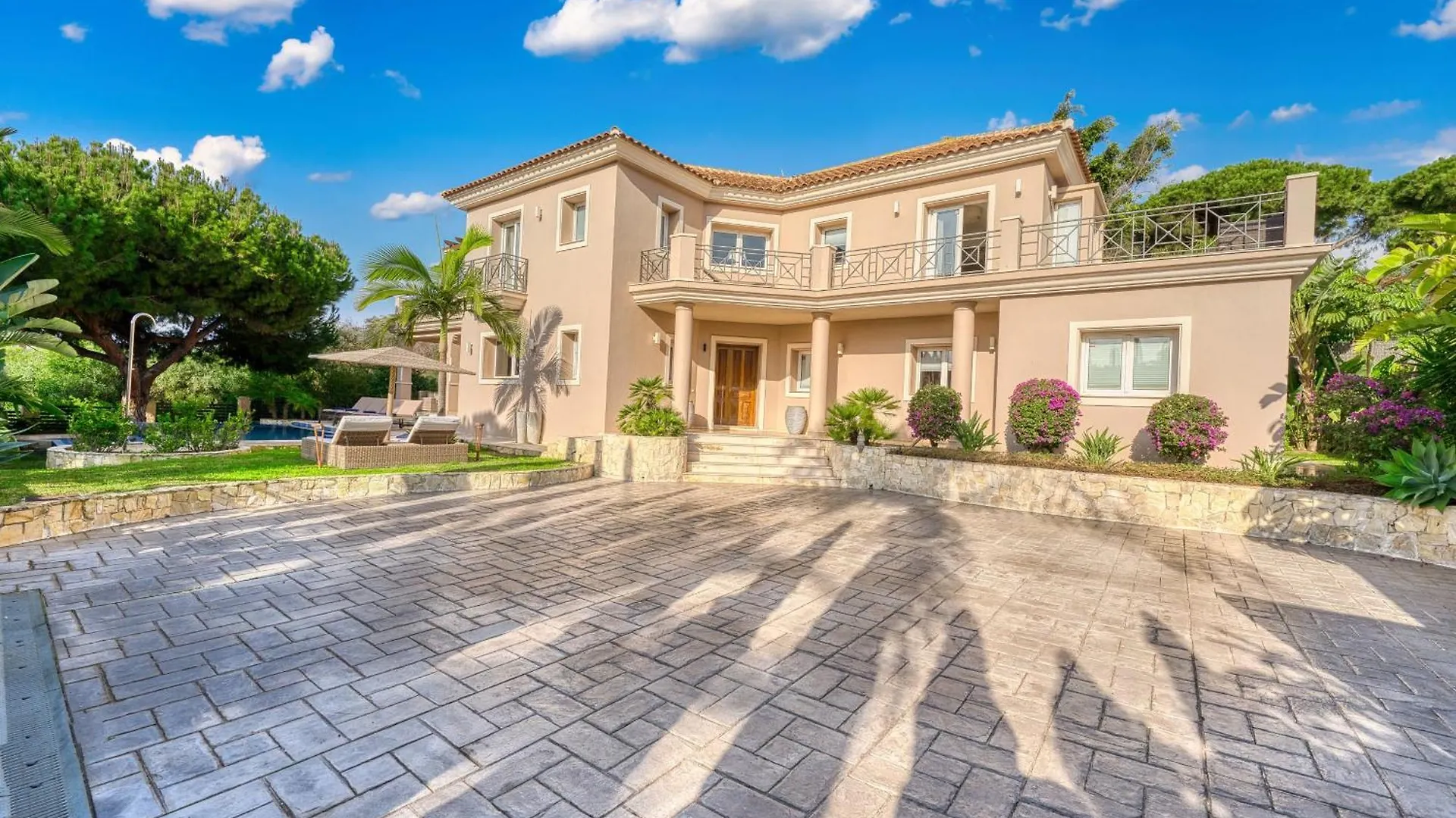 3055 Family Villa Close To The Beach Marbella